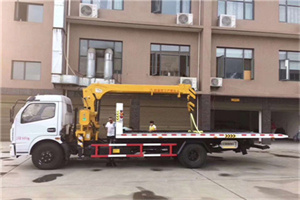 顺河附近汽车轮胎更换