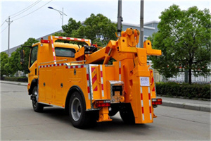 顺河高速路拖车费